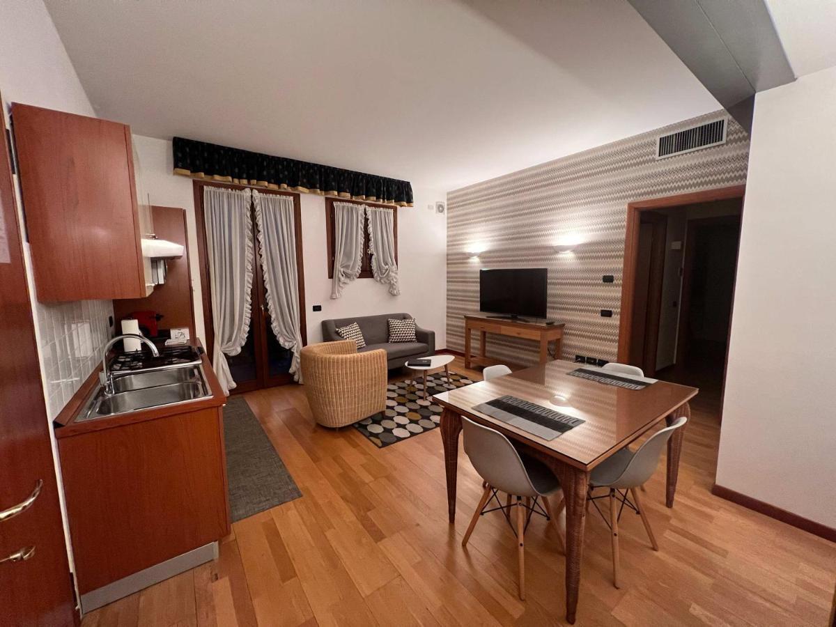 Palazzo Brando - Living Apartments Treviso Eksteriør billede