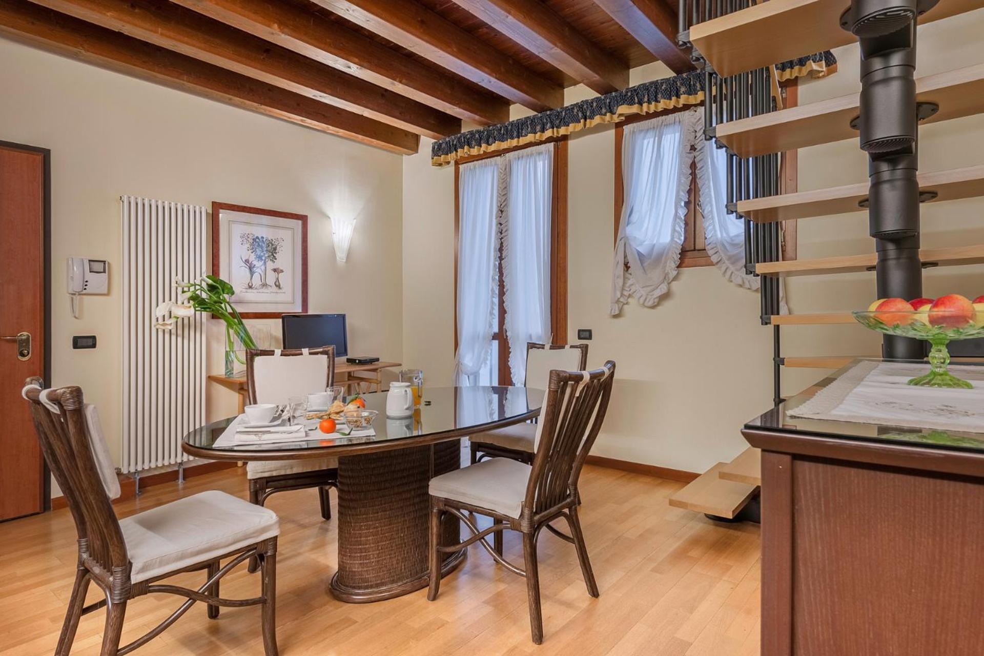 Palazzo Brando - Living Apartments Treviso Eksteriør billede